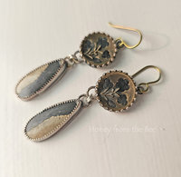 Maligno jasper earrings in black, brass and tan
