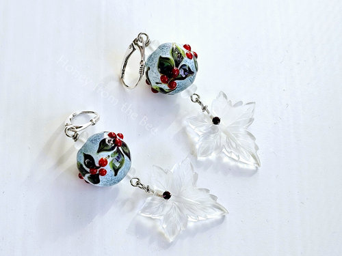 Winter statement earrings in white, red and green