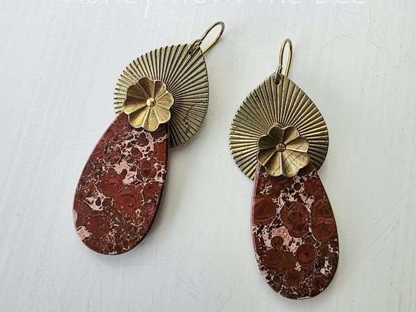 Bird's Eye Jasper earrings in red and gold