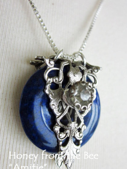 Amitie French pendant