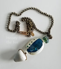 Blue, green and white necklace for casual wear