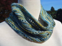 Cashmere and silk knitted cowl