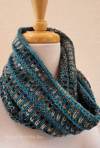 Teal and Cream hand-knit cowl