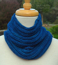 Blue Cashmere knitted cowl