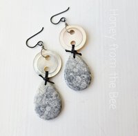 Antique button earrings in mother of pearl with jasper
