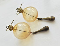 Boho earrings in yellow and vintage brass