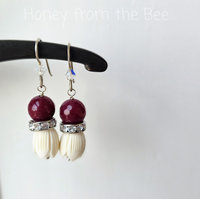 Flower earrings in red and cream