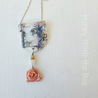 Garden necklace with coral rose