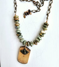Bee necklace with faceted jasper in green and brown