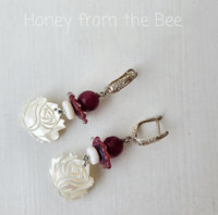Garden earrings in white and red