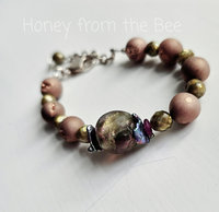 Faceted pearl bracelet in soft sage green and rose