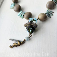 Summer Statement necklace in tan and aqua