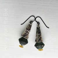 Silver earrings with a touch of yellow