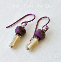 Pink earrings with mother of pearl