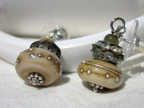 Creamy Latte Lampwork earrings, copyright Honey from the Bee