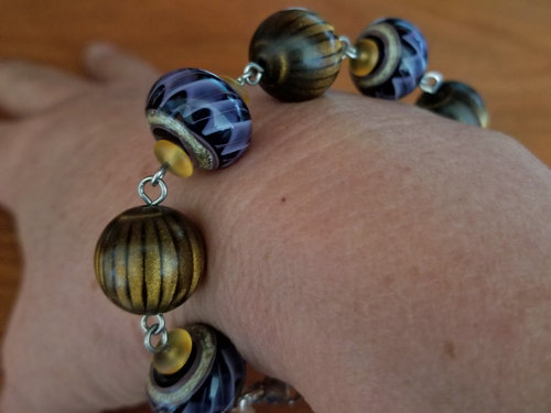 Wood and lampwork bracelet