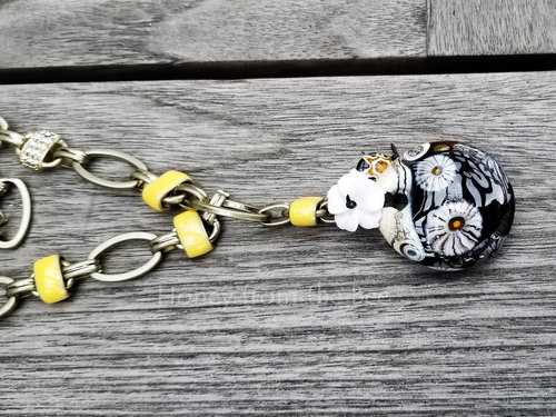 Black and yellow necklace