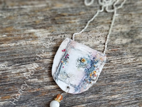 Flower garden necklace with vintage coral rose drop