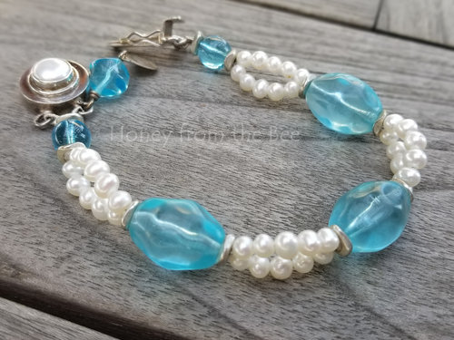 Seaglass and pearl bracelet