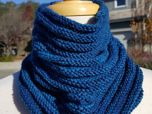 Royal Blue knitted cowl