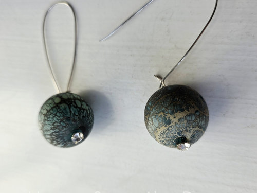 Party earrings in teal and silver