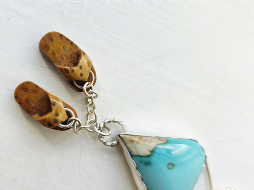 Flip Flop pendant with blue gem turquoise