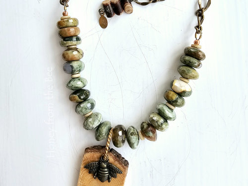 Bee necklace with faceted jasper in green and brown