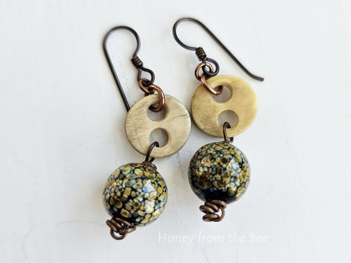 Casual earrings with boho style