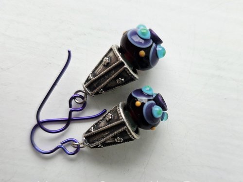 Casual art earrings in purple and silver