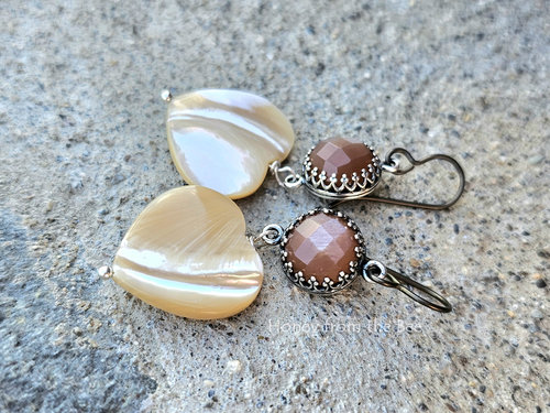 Shimmering mother of pearl heart earrings