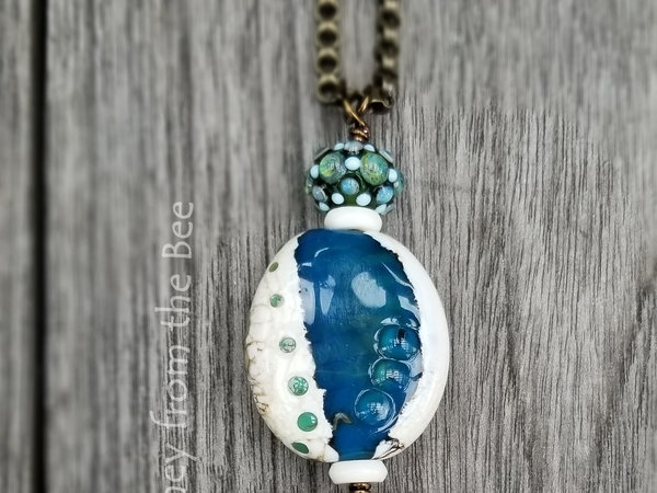 Casual beach statement necklace with sea pottery