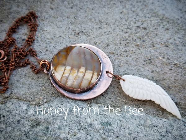 Boho style pendant in copper, brown and white