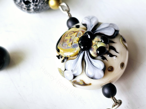 Honeybee lampwork bracelet in black and white
