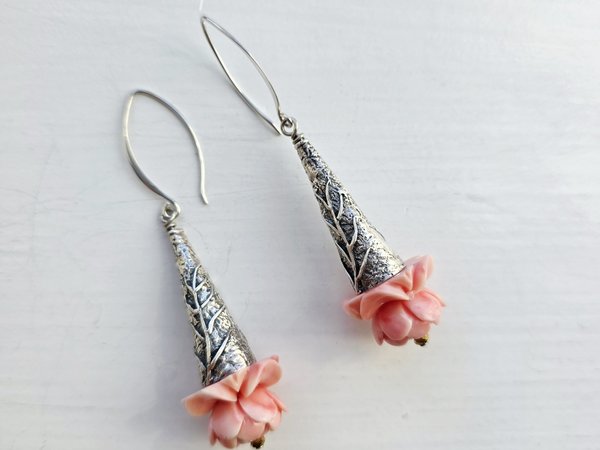 Pink flower earrings with detailed sterlings silver cones