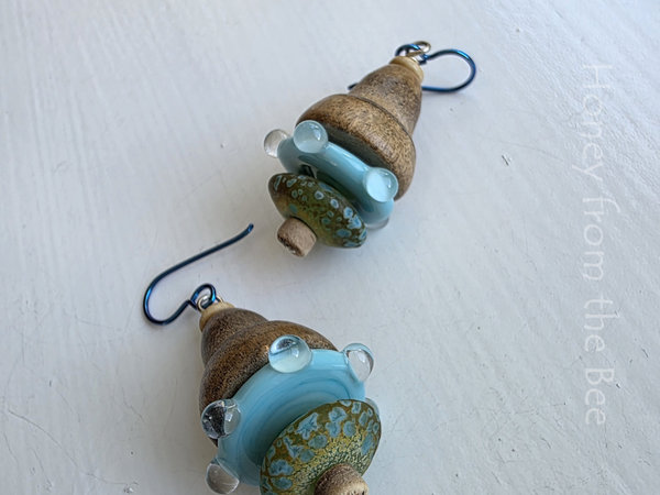 Beach earrings in aqua and sand