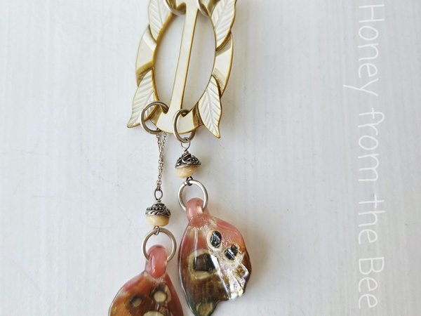 Butterfly pendant with lampworked wings and mother of pearl buckle